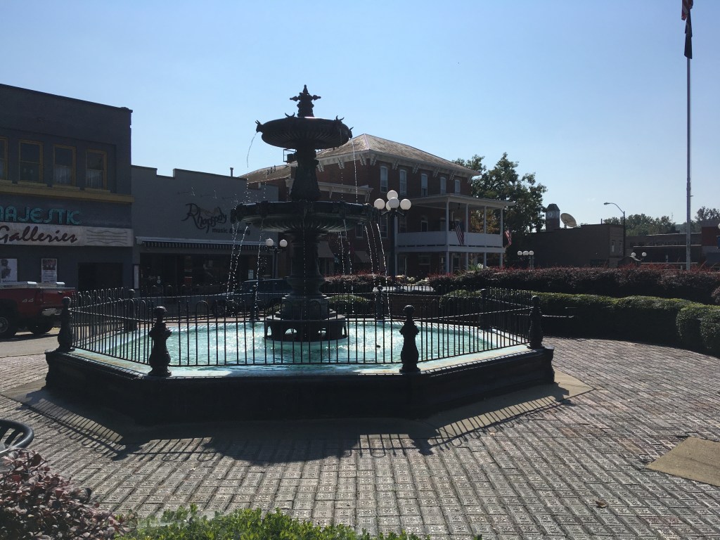 image of nelsonville fountain